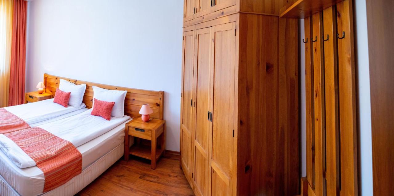Two Bedroom Apartments In Murphys Lodge Bansko Exterior foto
