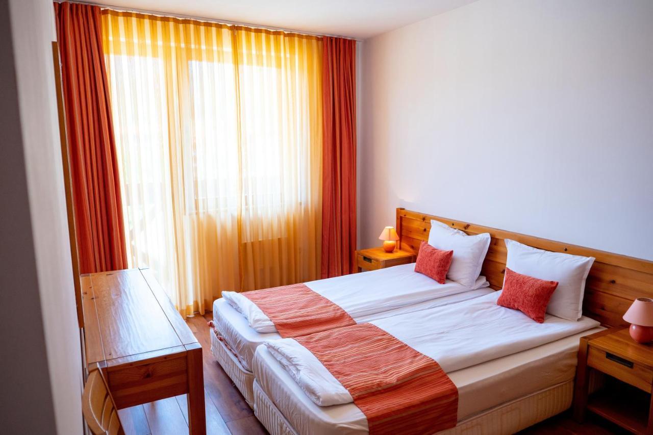 Two Bedroom Apartments In Murphys Lodge Bansko Exterior foto